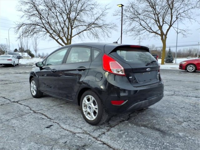 Used 2015 Ford Fiesta SE image 8
