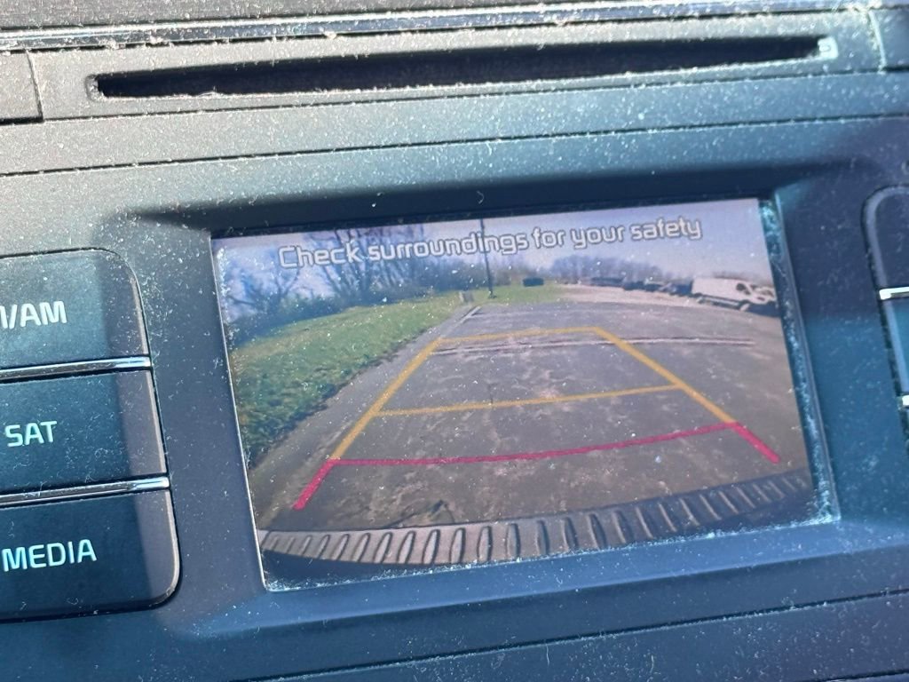 Used 2016 Kia Sedona LX w/ LX Convenience Package image 21