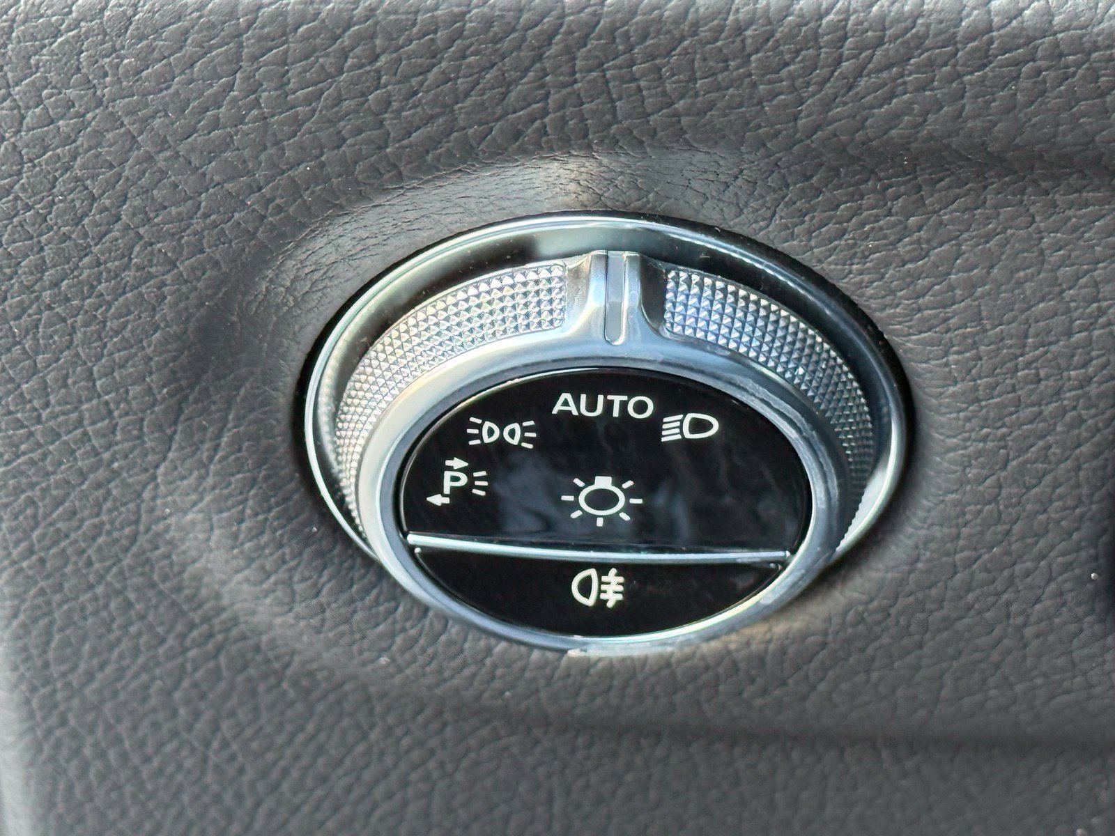 Used 2023 Mercedes-Benz EQS 450+ SUV image 28