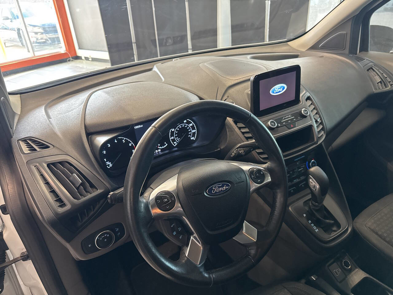 Used 2022 Ford Transit Connect XLT FWD image 19
