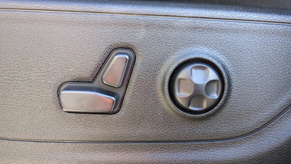 Used 2020 RAM 1500 Big Horn AWD/4WD image 17
