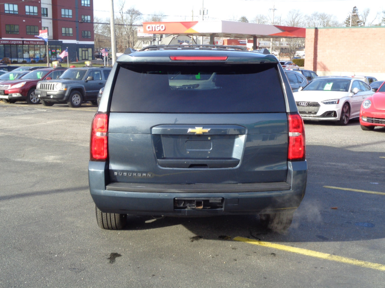 Used 2019 Chevrolet Suburban LT w/ Luxury Package image 13