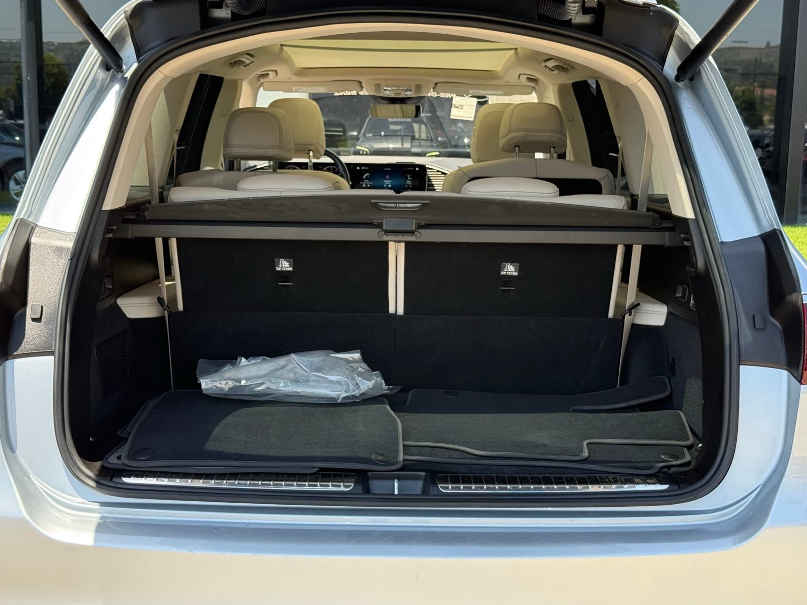 Used 2022 Mercedes-Benz GLS 450 4MATIC w/ Warmth & Comfort Package image 16