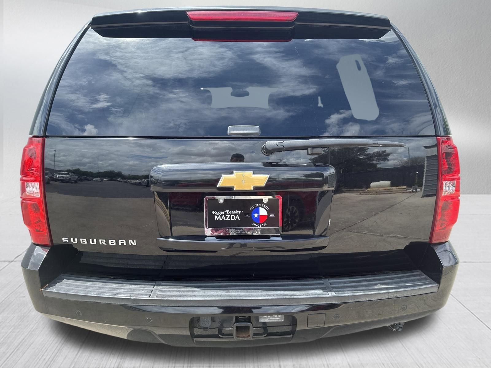 Used 2013 Chevrolet Suburban LT image 6