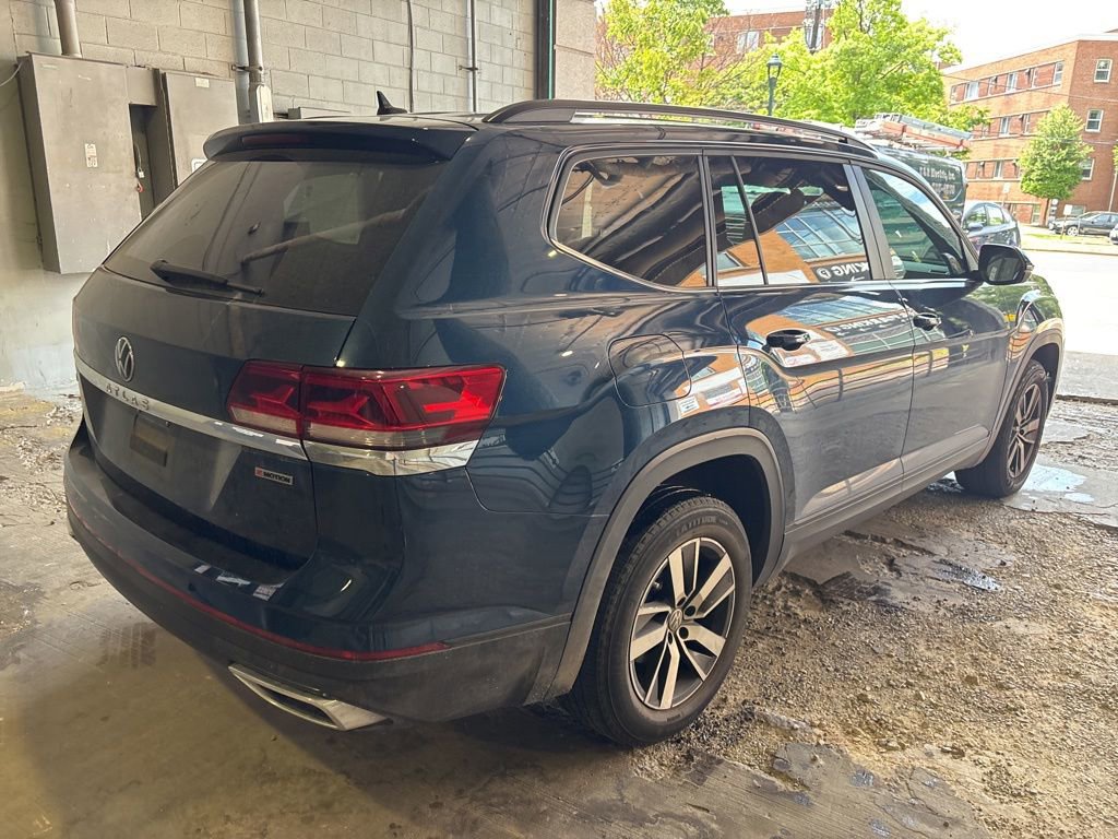 Used 2022 Volkswagen Atlas SE AWD/4WD image 2