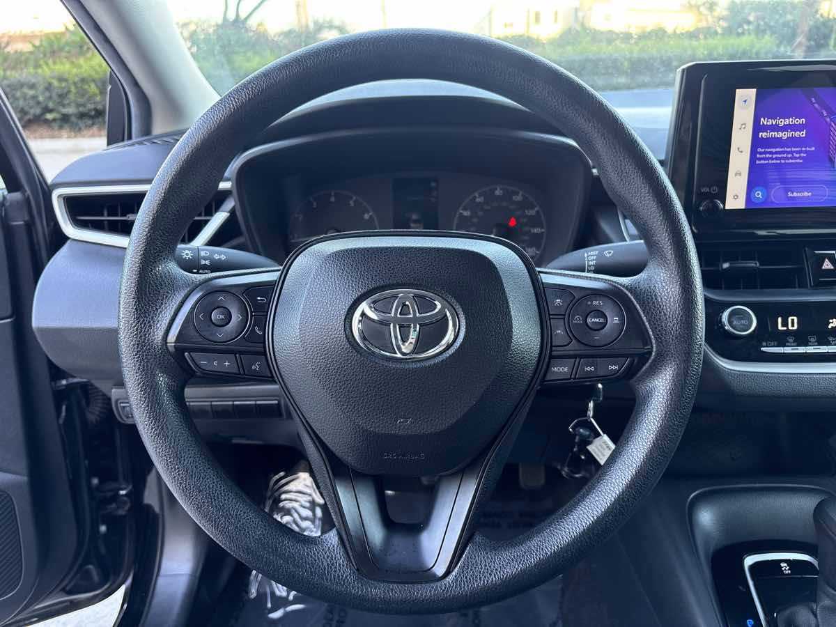 Used 2023 Toyota Corolla LE image 24