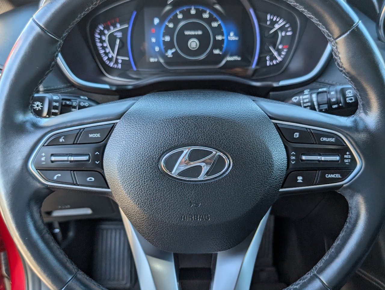 Used 2019 Hyundai Santa Fe Limited w/ Cargo Package image 18