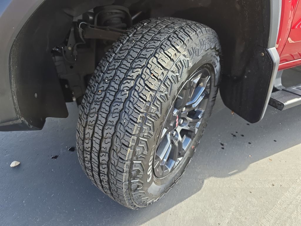 Used 2025 GMC Canyon Elevation w/ Convenience Package image 33