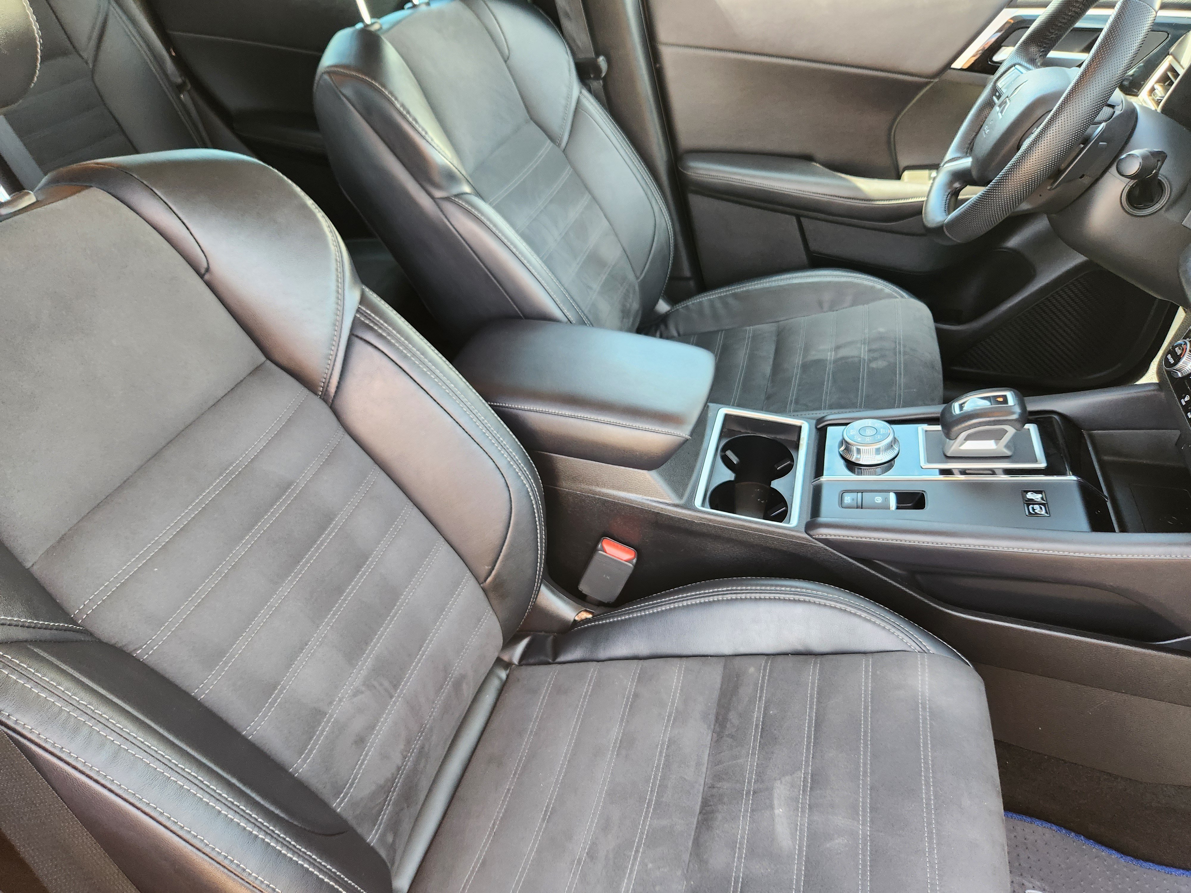 Used 2023 Mitsubishi Outlander SE AWD/4WD image 10