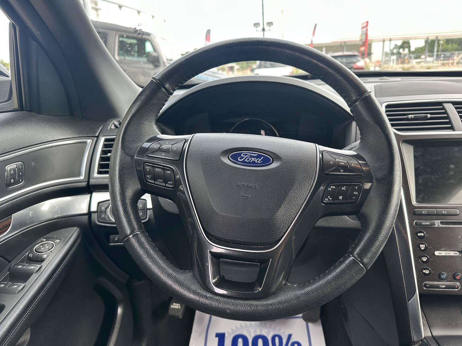 Used 2018 Ford Explorer Limited AWD/4WD image 36