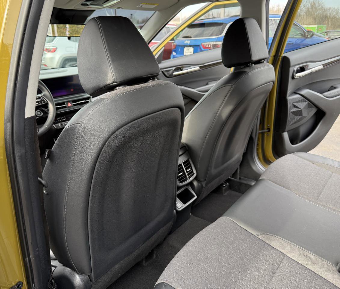 Used 2024 Kia Seltos S image 32
