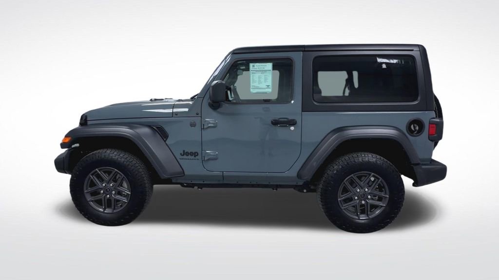 Used 2025 Jeep Wrangler Sport image 19