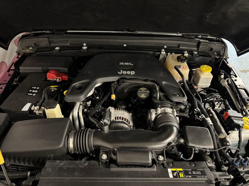 Used 2020 Jeep Gladiator Overland w/ Safety Group image 6