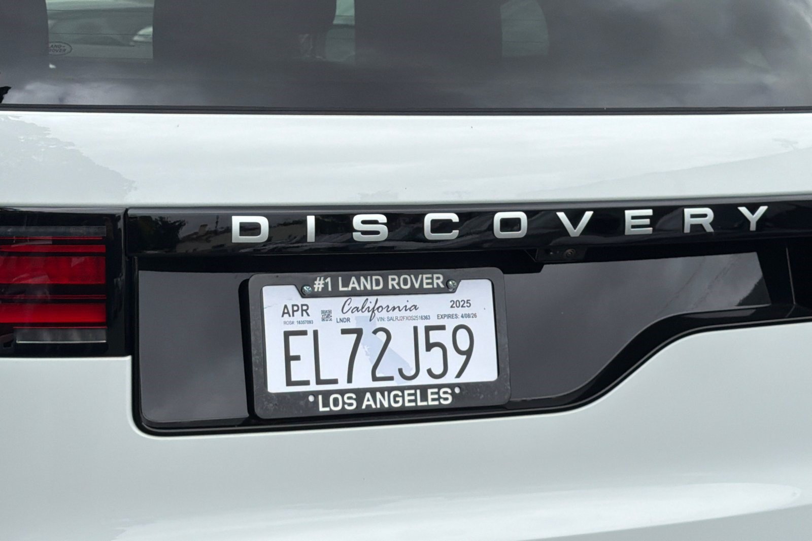 Certified 2025 Land Rover Discovery S AWD/4WD image 30