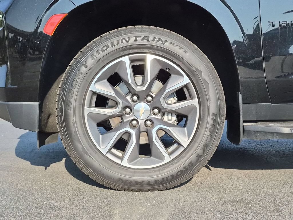 Used 2022 Chevrolet Tahoe LT w/ LT Signature Plus Package AWD/4WD image 11