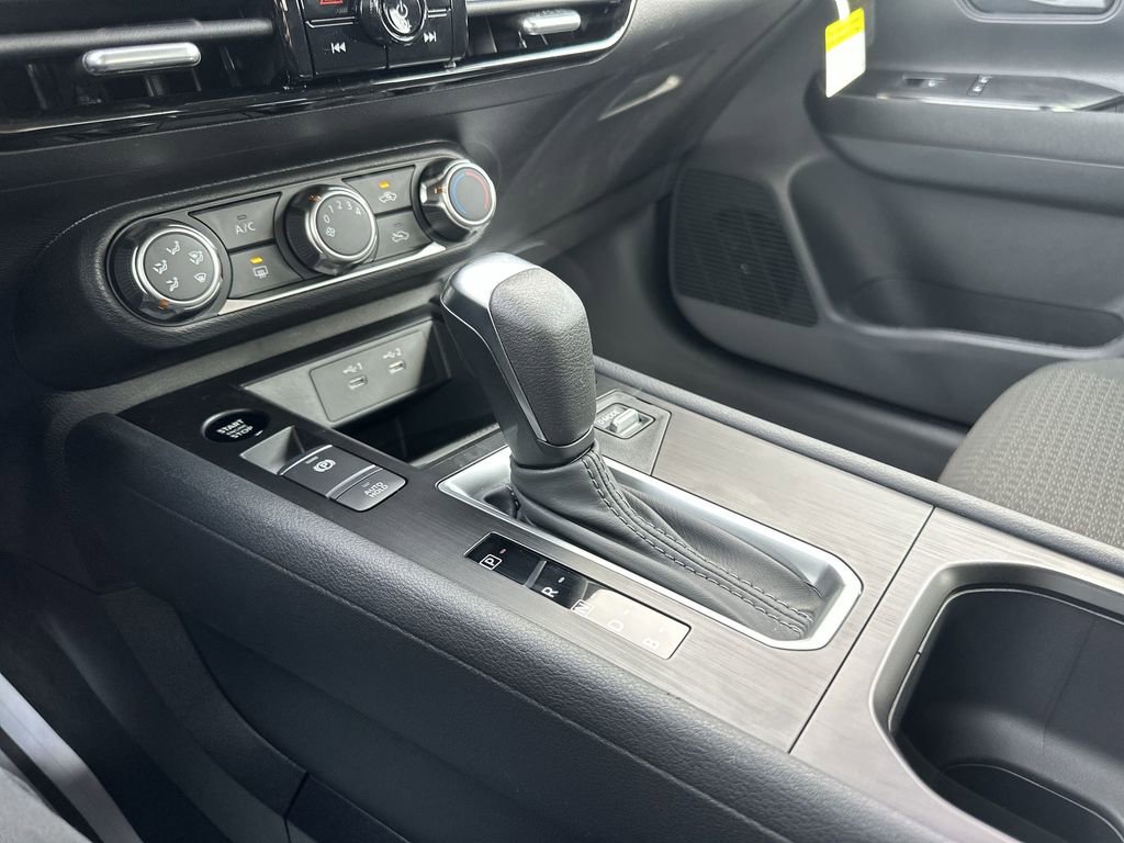 New 2026 Nissan Kicks S image 19