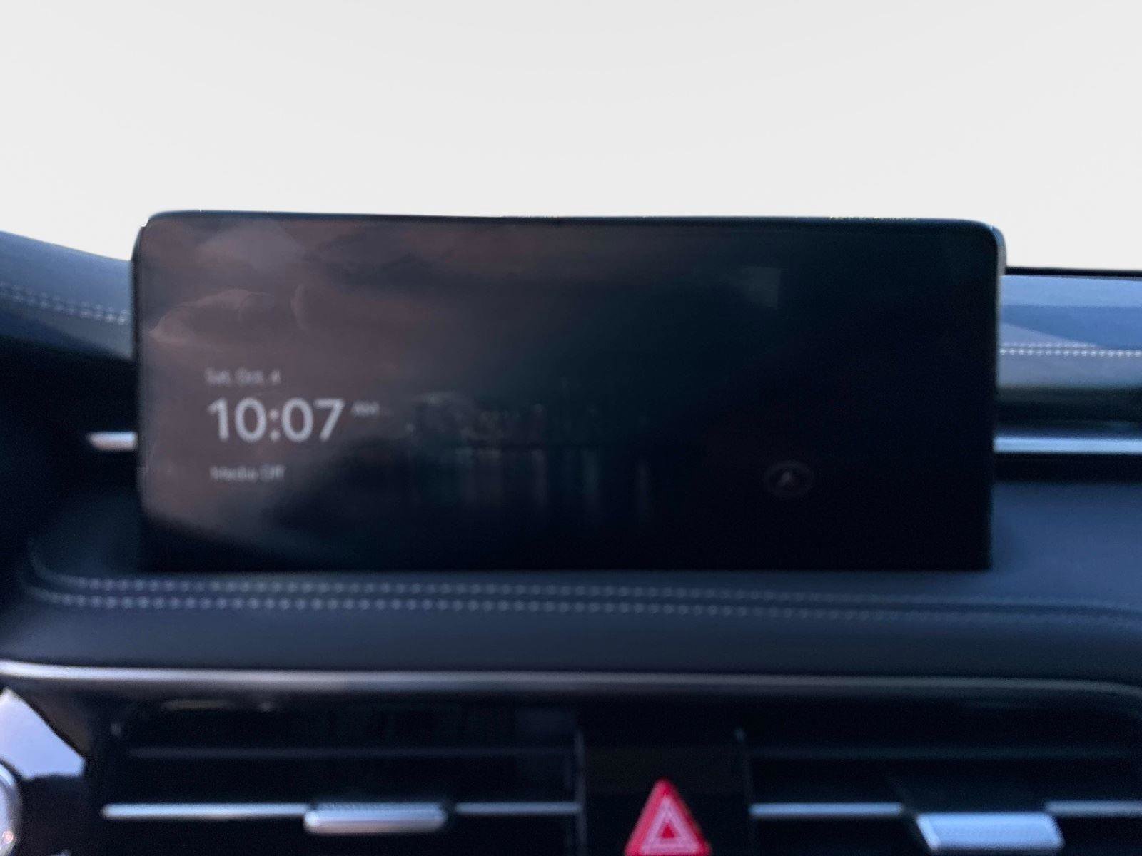 Used 2025 Genesis G70 2.5T image 24