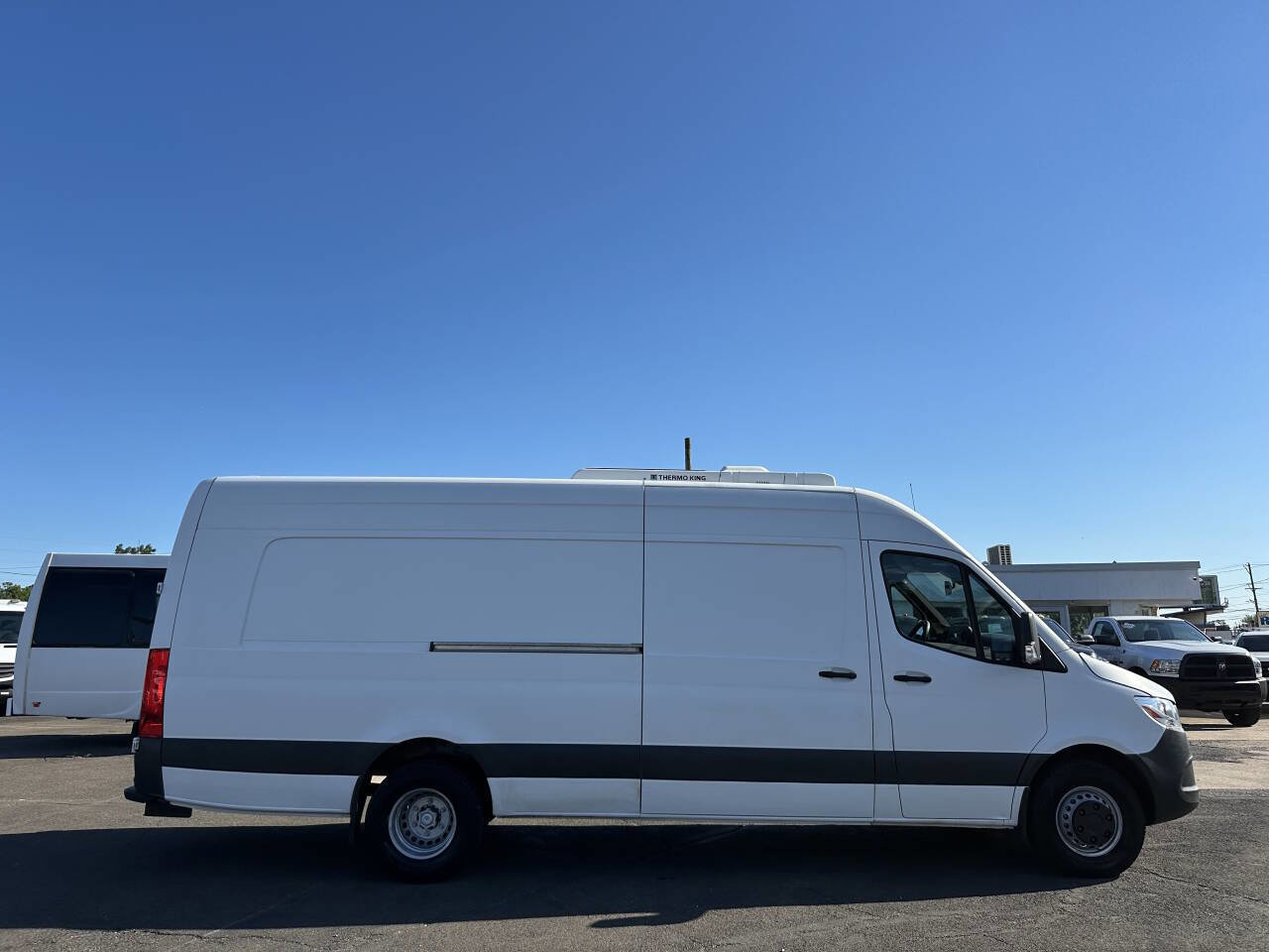 Used 2019 Mercedes-Benz Sprinter 3500 w/ Driver Convenience Package image 7