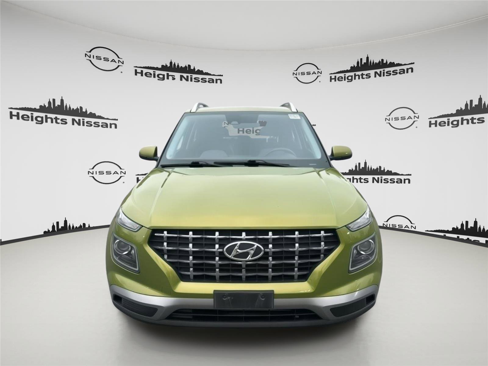 Used 2023 Hyundai Venue SEL w/ Cargo Package image 11