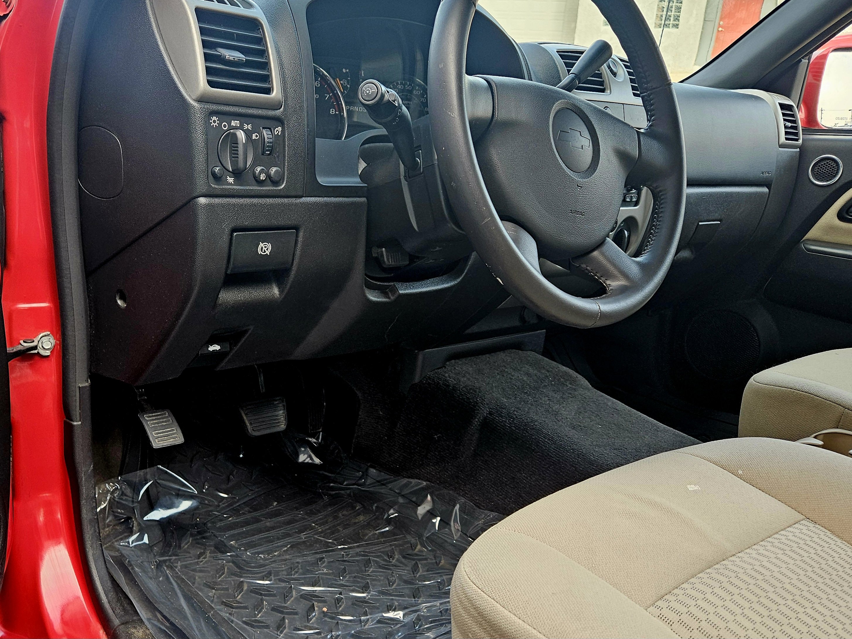 Used 2011 Chevrolet Colorado LT image 29