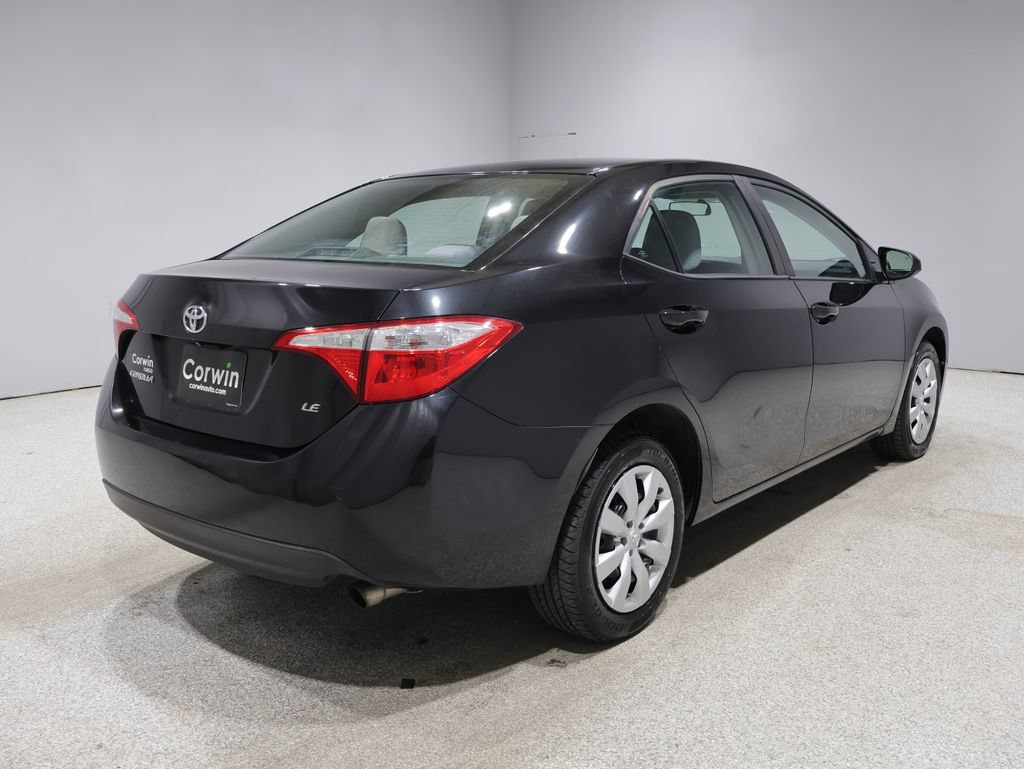 Used 2015 Toyota Corolla LE FWD video 2