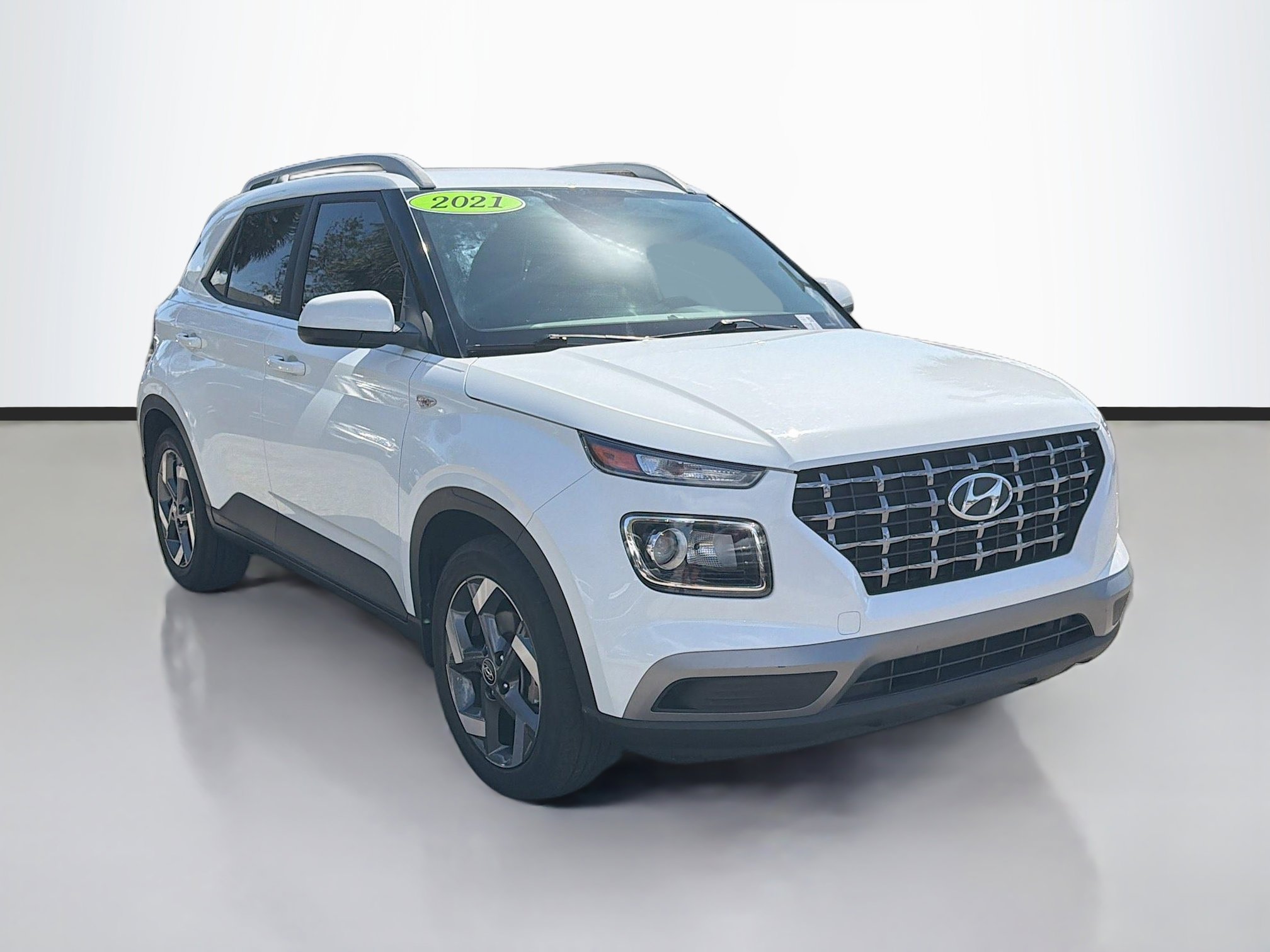 Used 2021 Hyundai Venue SEL image 1