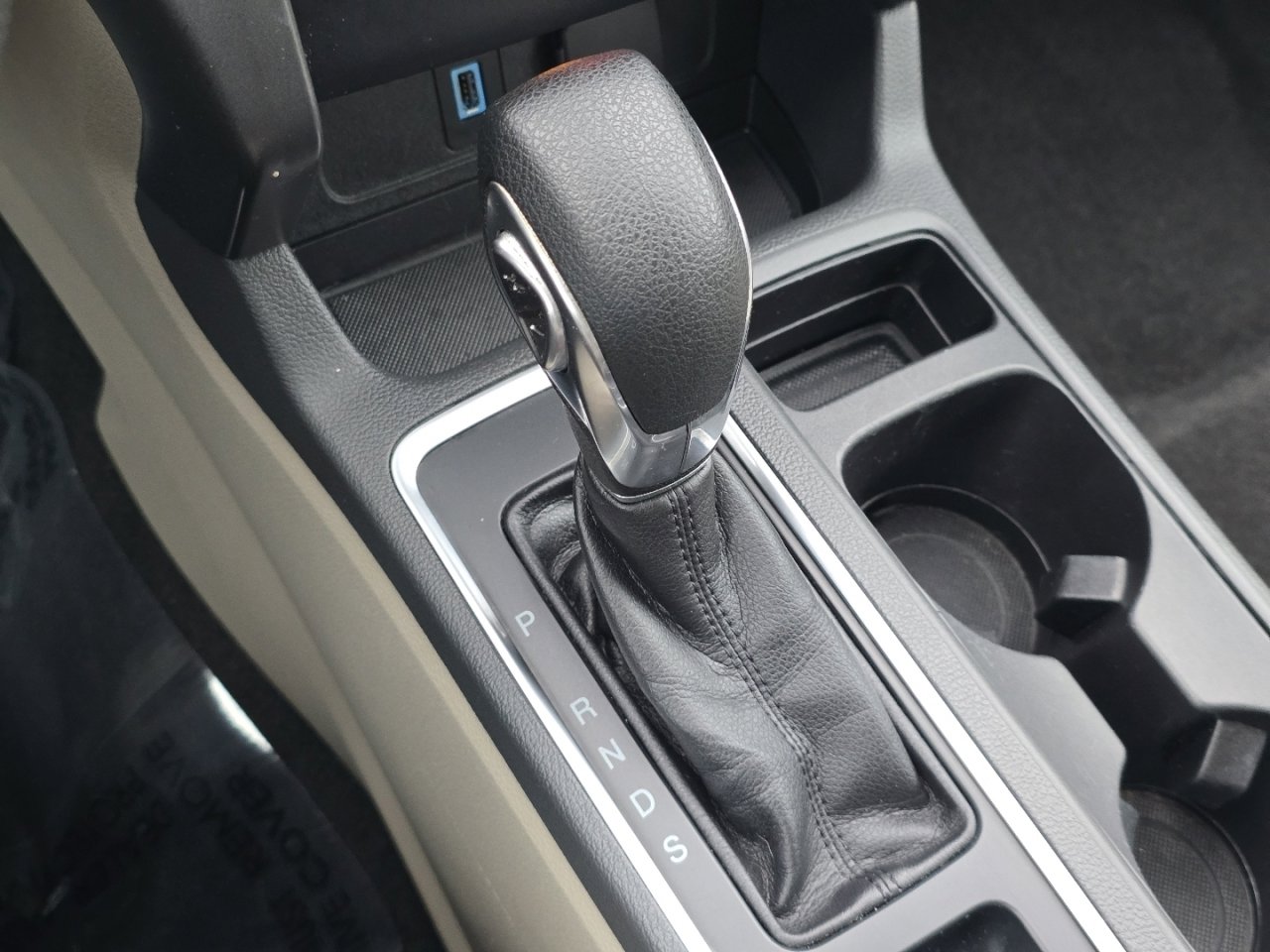 Used 2018 Ford Escape SE w/ Ford Safe & Smart Package image 28