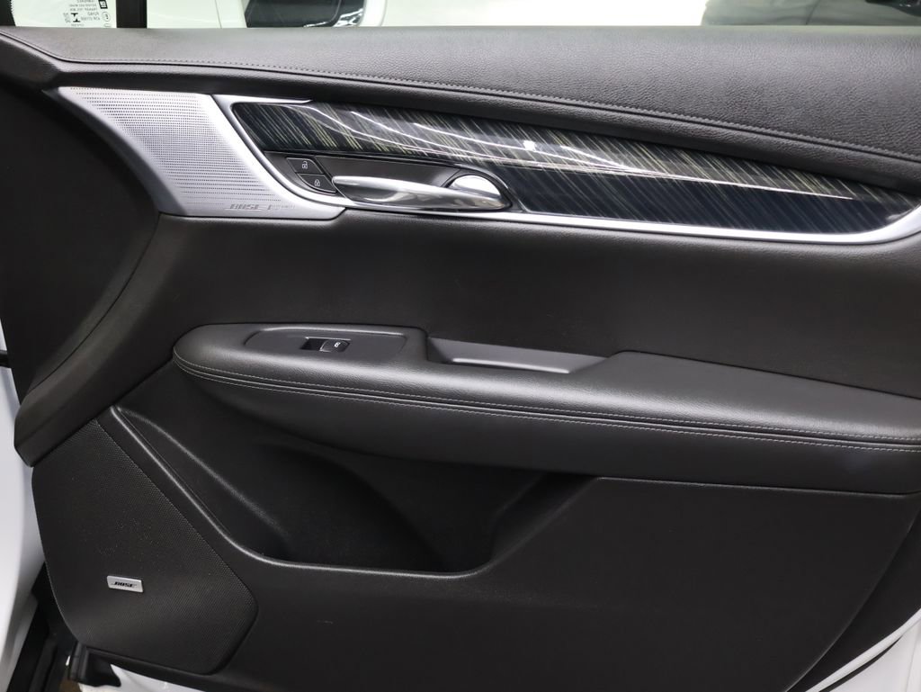 Used 2020 Cadillac XT6 Premium Luxury image 12