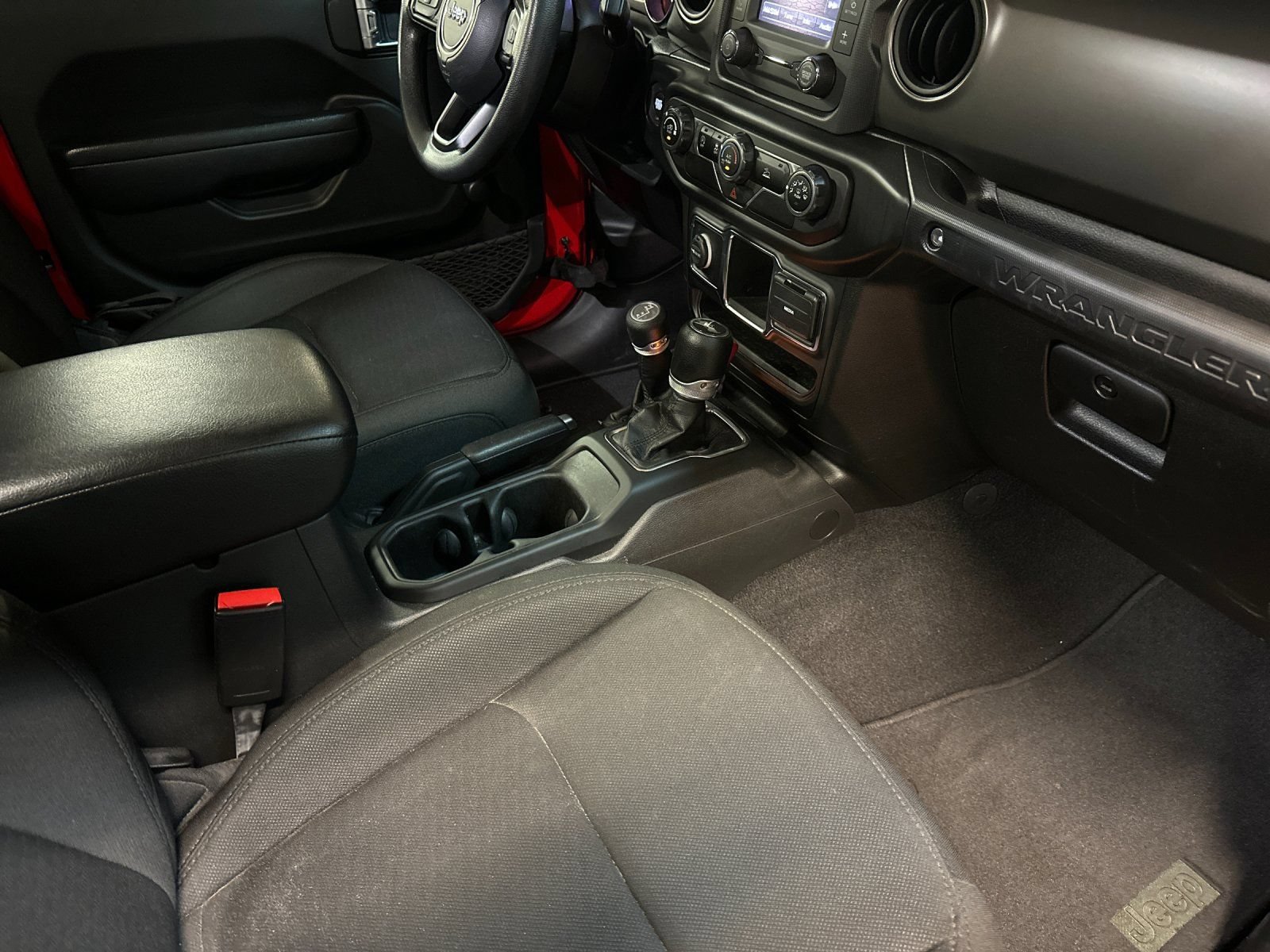 Certified 2021 Jeep Wrangler Sport AWD/4WD image 13