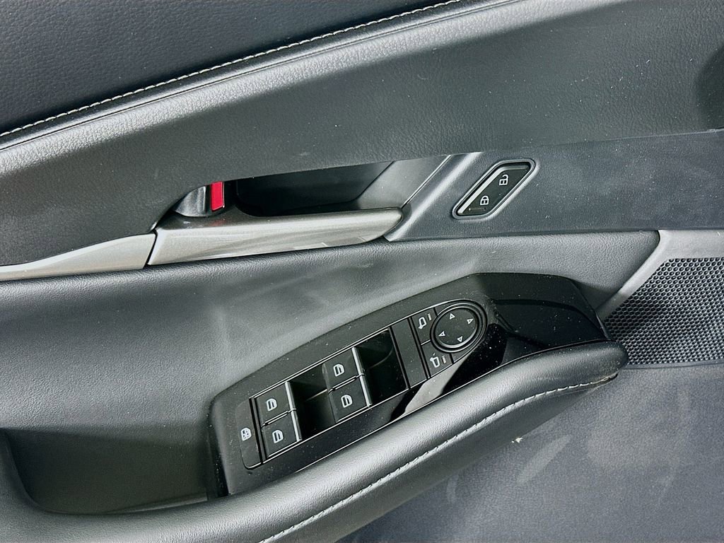 New 2025 MAZDA CX-30 AWD 2.5 S w/ Select Sport Pkg image 23