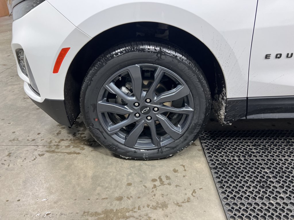 Certified 2024 Chevrolet Equinox RS AWD/4WD image 10