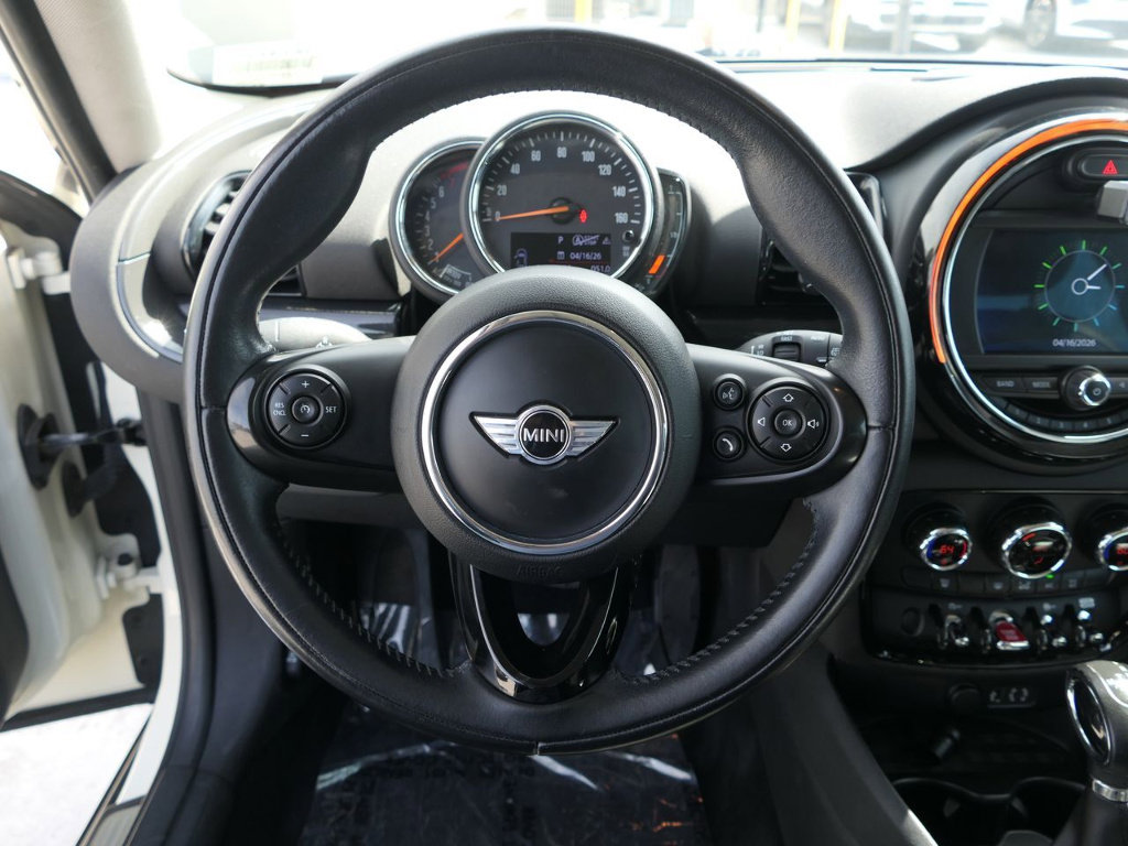 Used 2018 MINI Cooper Clubman FWD image 19