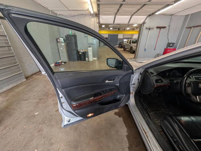 Used 2010 Honda Crosstour EX-L image 22