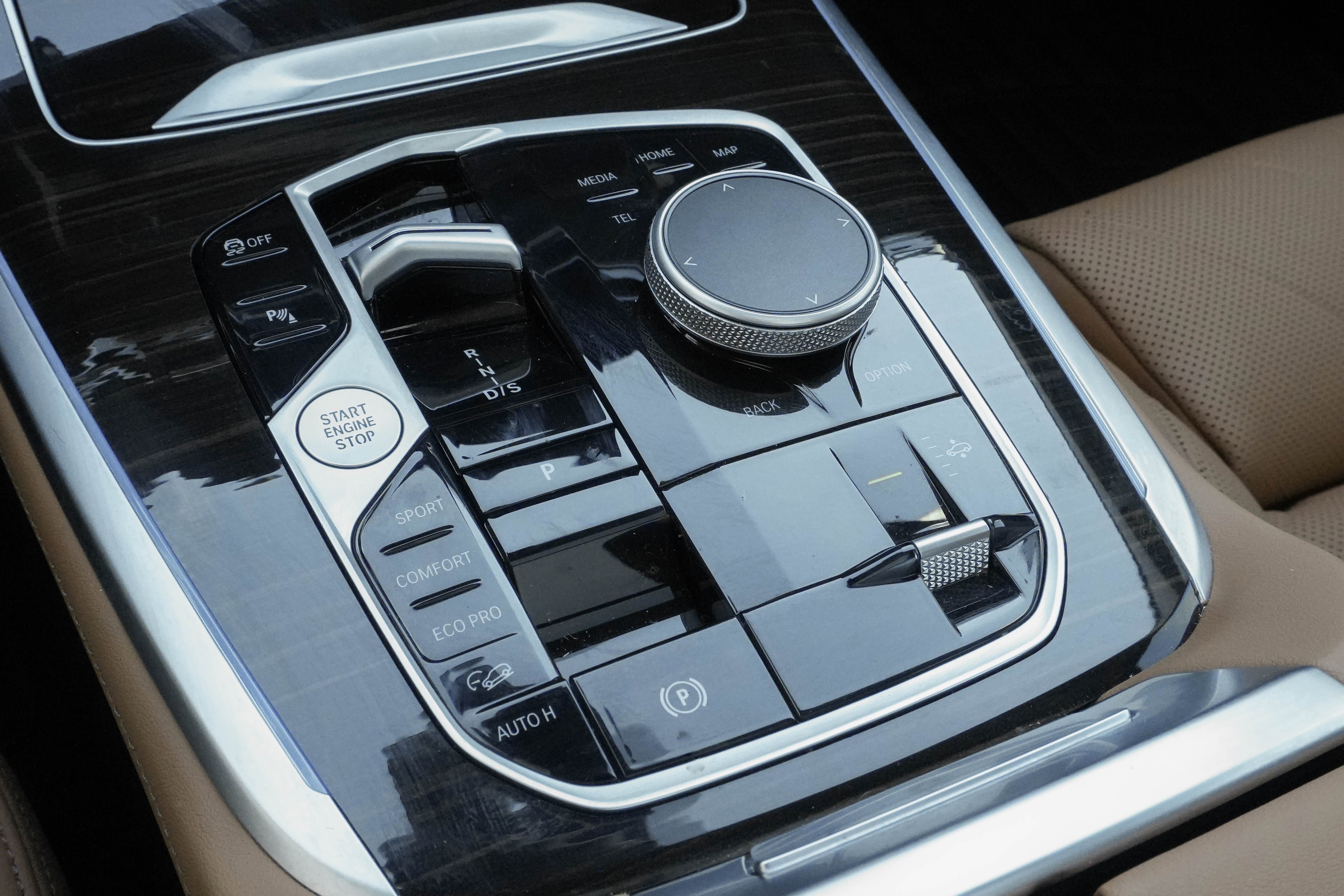 Certified 2025 BMW X7 xDrive40i image 25