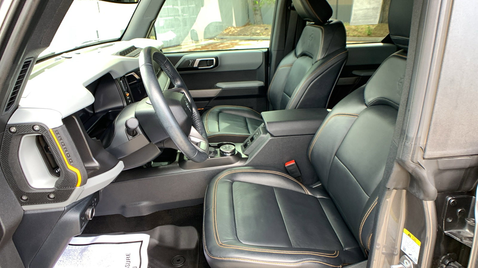 Used 2022 Ford Bronco Badlands AWD/4WD image 12