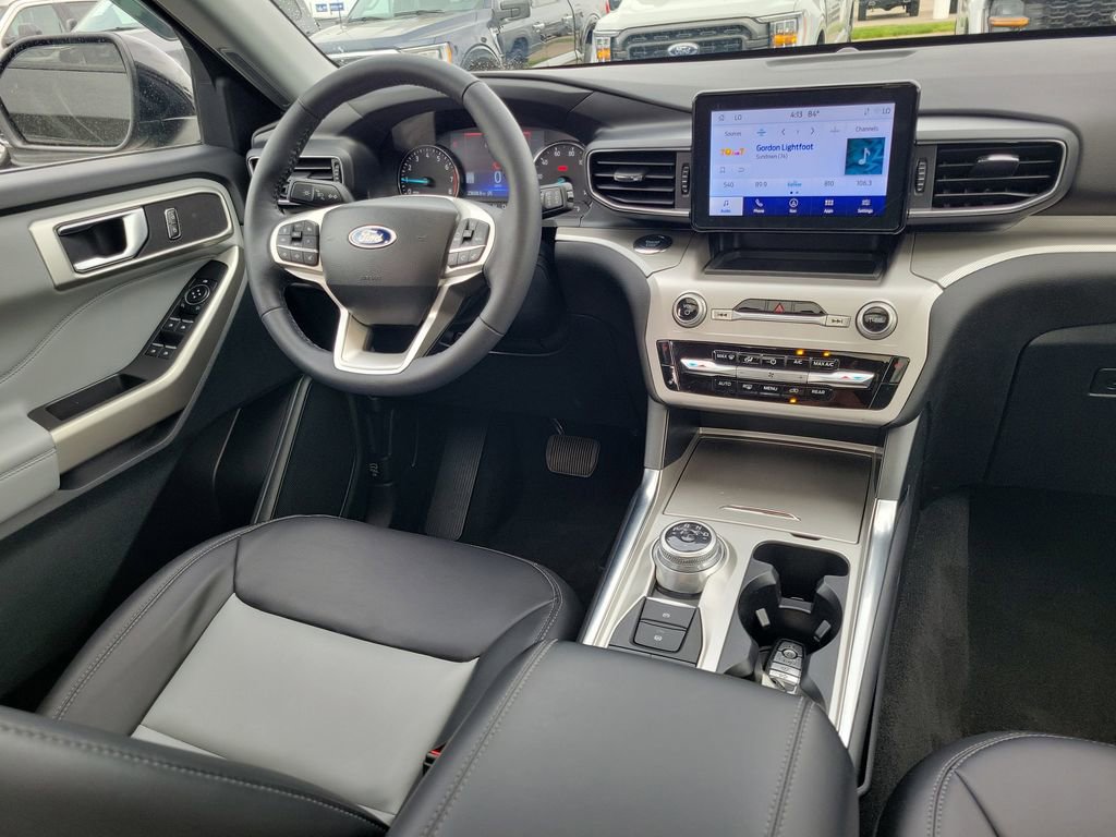 Certified 2023 Ford Explorer XLT w/ Equipment Group 202A image 13