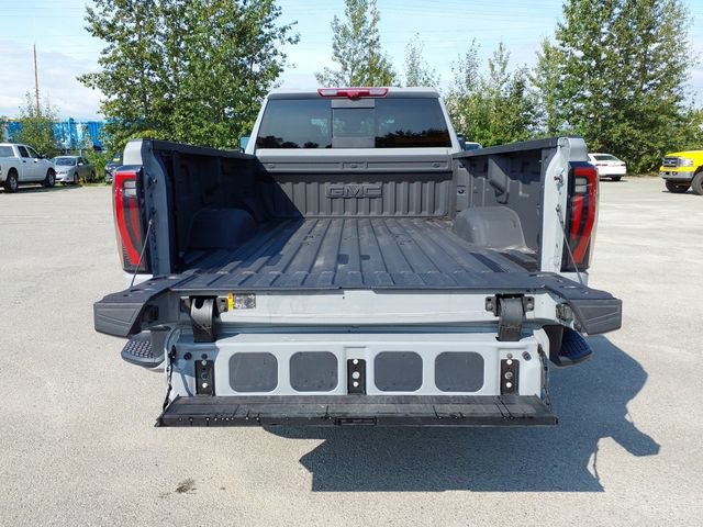 Used 2025 GMC Sierra 2500 AT4 w/ AT4 Premium Plus Package AWD/4WD image 23