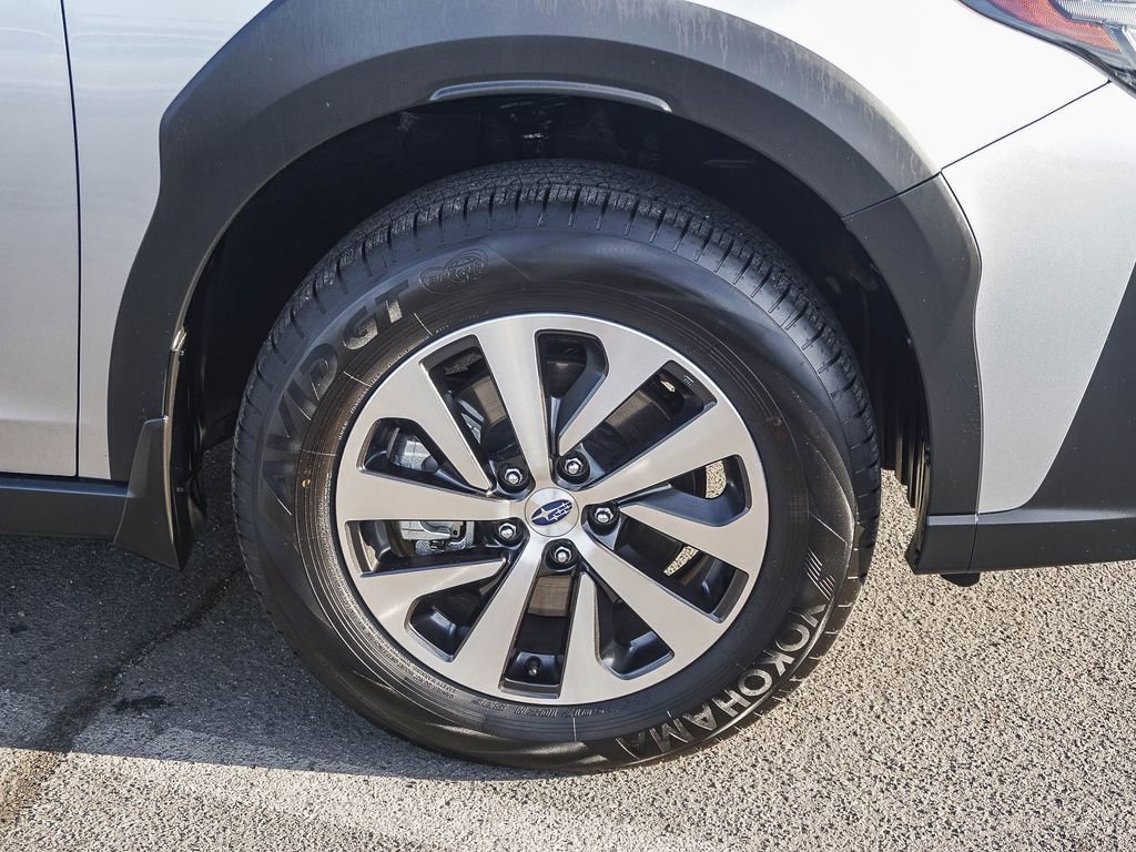 Used 2025 Subaru Outback Premium AWD/4WD image 9