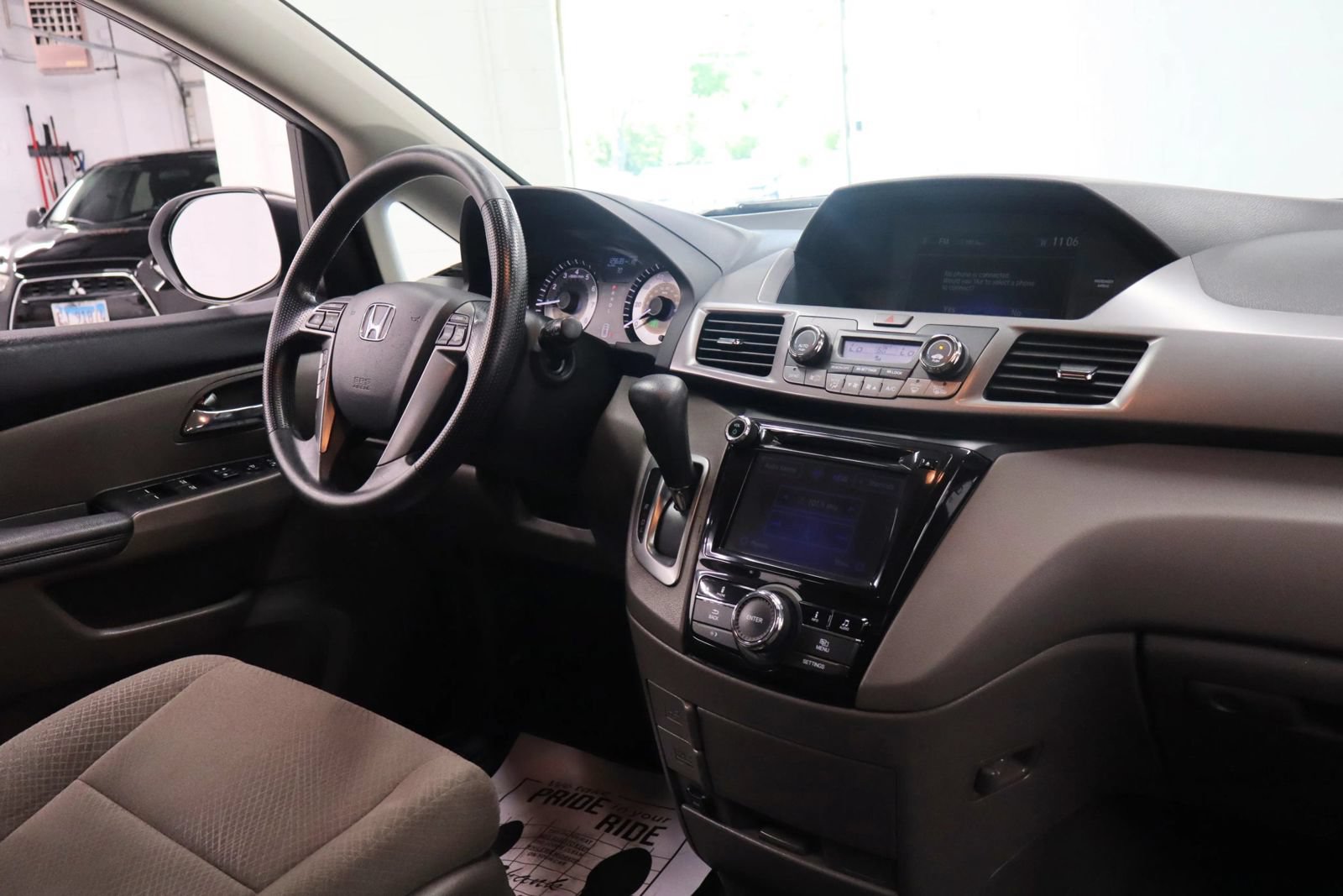 Used 2015 Honda Odyssey EX image 26