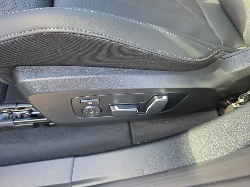 Used 2026 BMW X3 M50 w/ Premium Package image 12