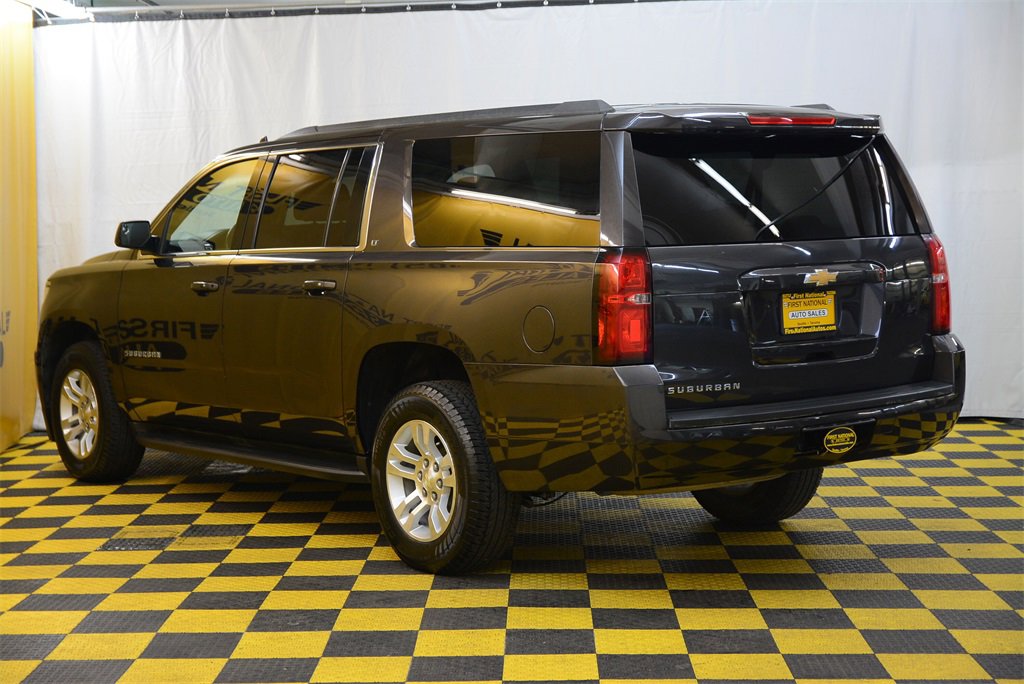 Used 2018 Chevrolet Suburban LT image 8