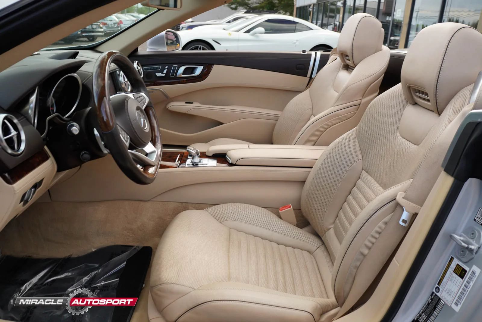 Used 2017 Mercedes-Benz SL 550 image 17