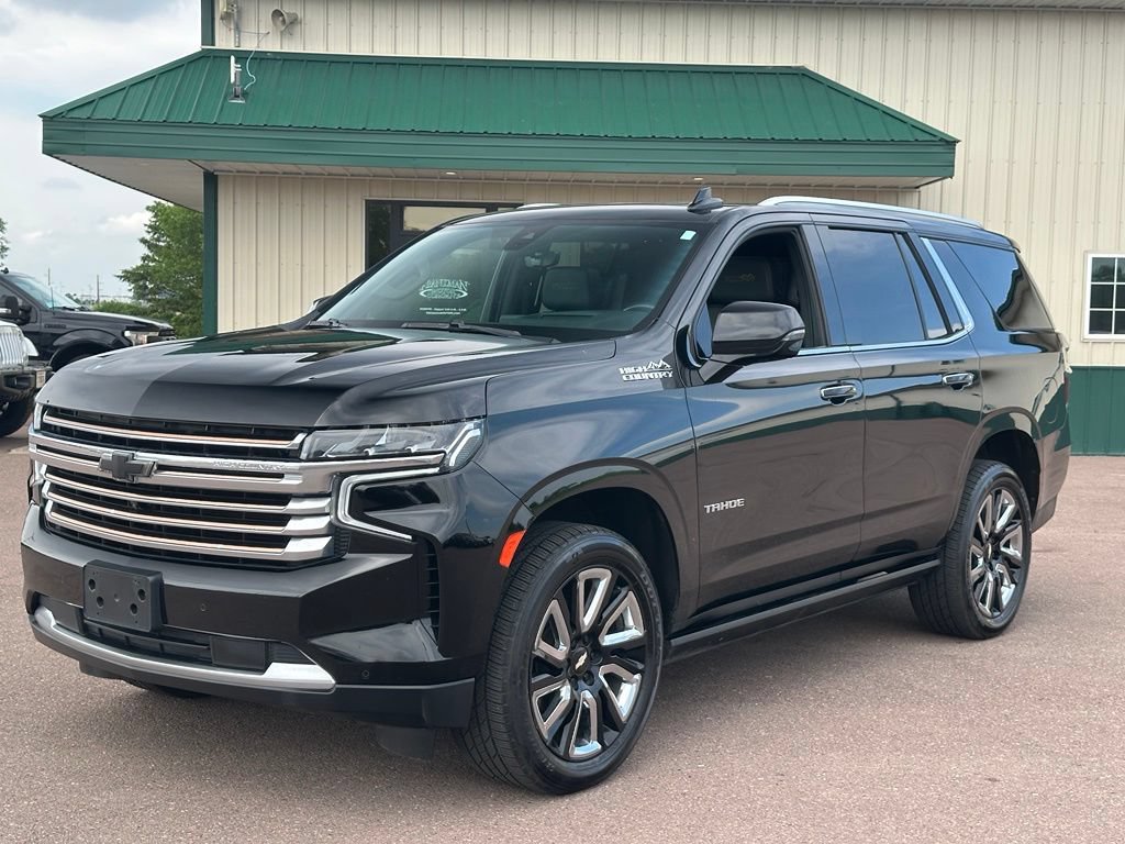 Used 2021 Chevrolet Tahoe High Country w/ Premium Package AWD/4WD image 4