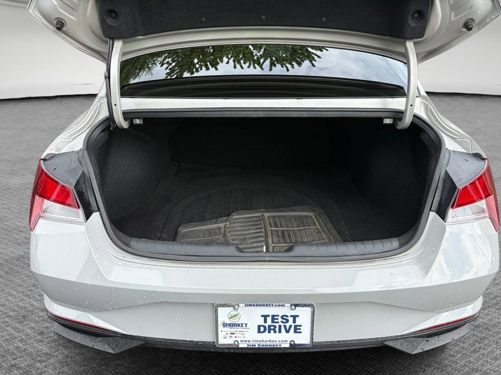 Used 2021 Hyundai Elantra SEL FWD image 25