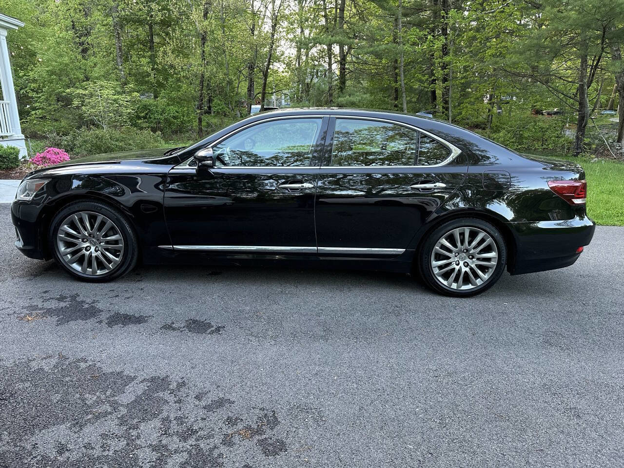 Used 2016 Lexus LS 460 AWD image 4