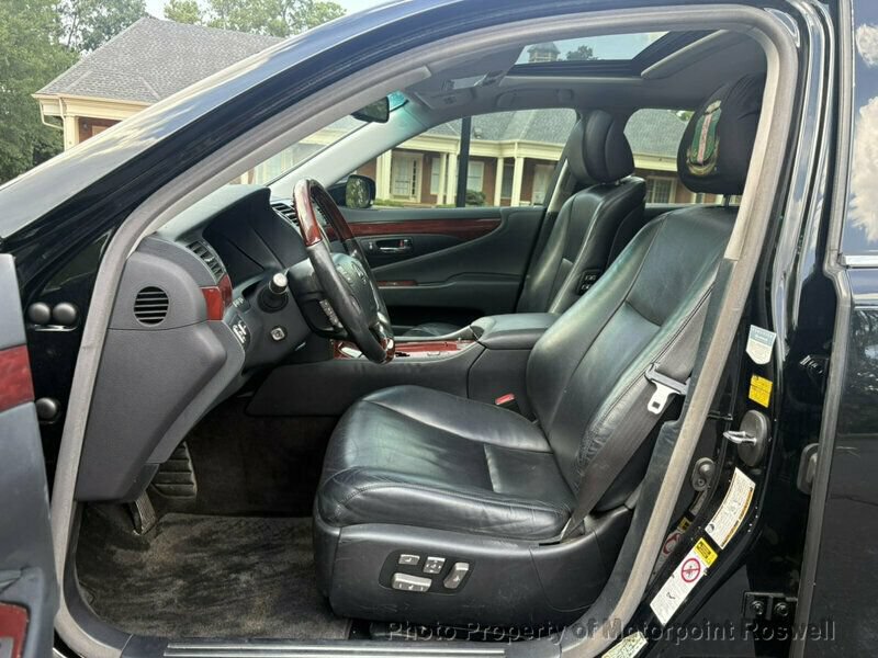 Used 2008 Lexus LS 460 RWD image 11