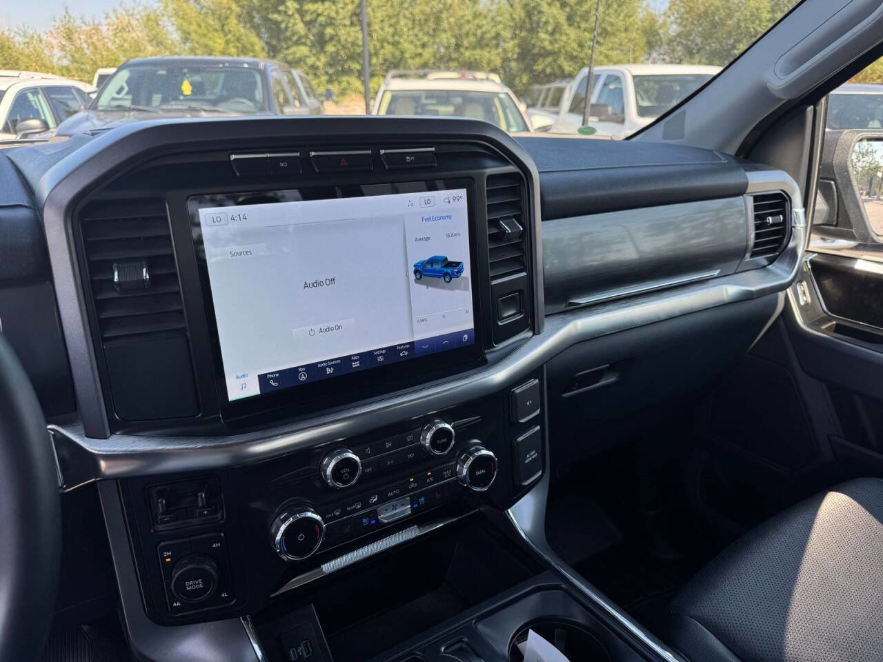 Used 2022 Ford F150 Lariat image 22