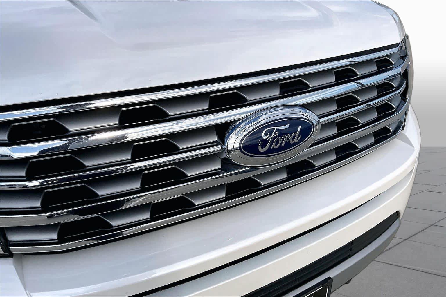 Used 2019 Ford Expedition Limited w/ Driver Assistance Package RWD image 30