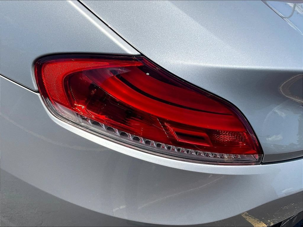 Used 2012 BMW Z4 sDrive28i RWD image 19