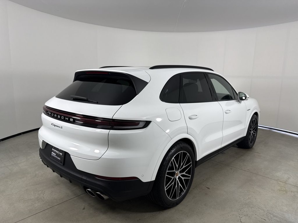 Certified 2025 Porsche Cayenne S AWD/4WD image 7
